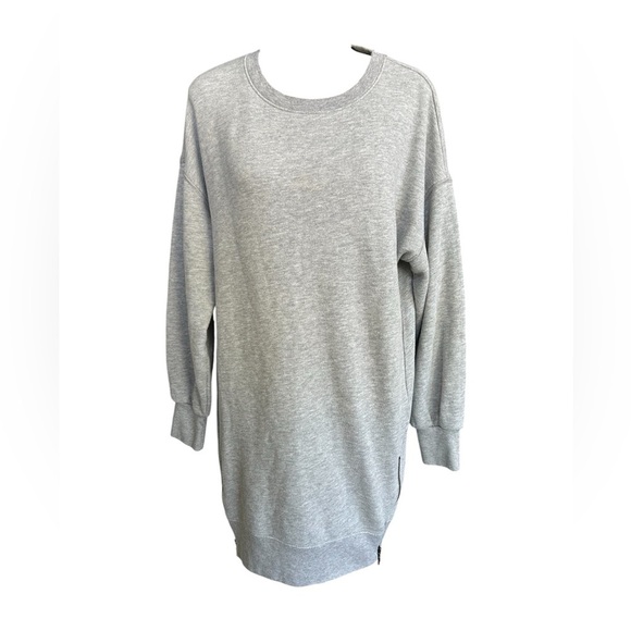 American Eagle Outfitters Tops - American Eagle Women’s Oversized Gray Crewneck Sweatshirt size small